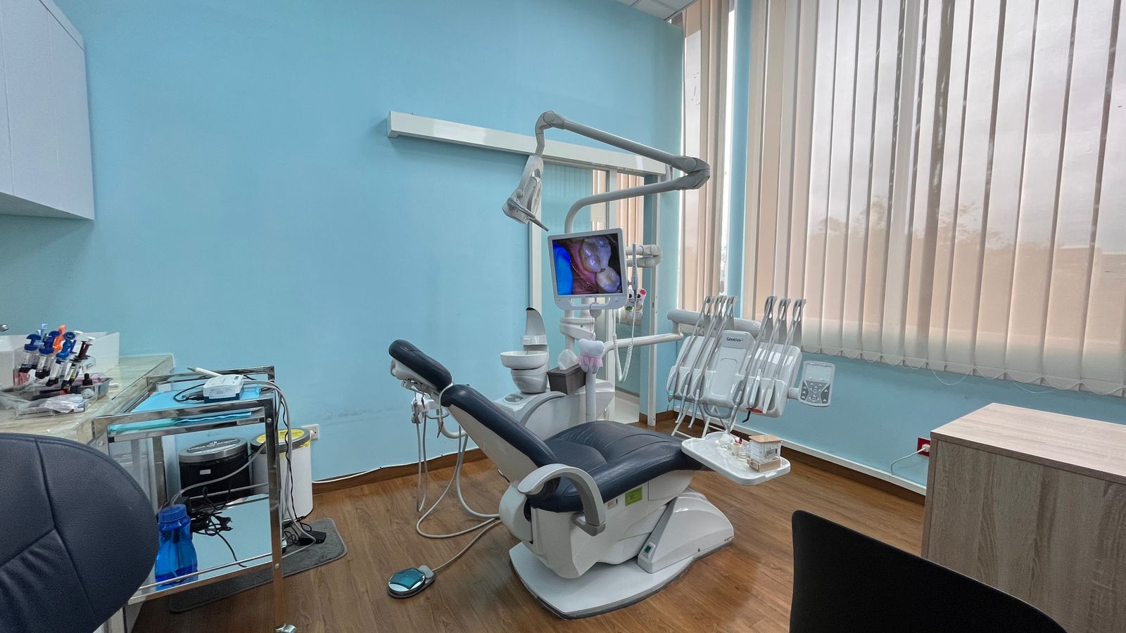 Klinik Spesialis Ortodonti dan Konservasi Gigi